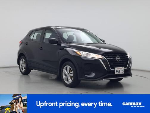 Black 2023 Nissan Kicks S