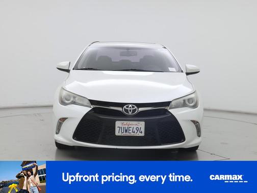 White 2017 Toyota Camry XSE