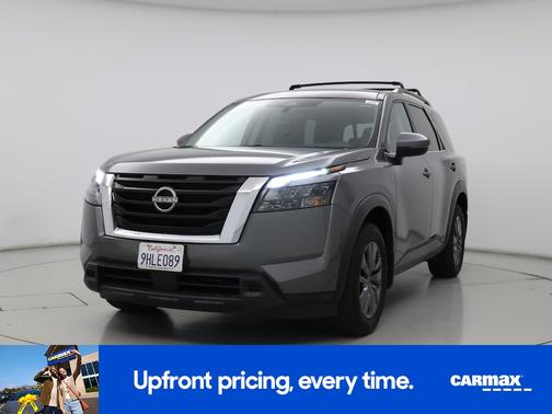 2023 Nissan Pathfinder SV