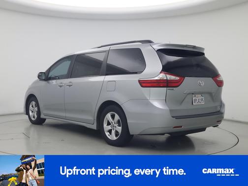 2019 Toyota Sienna LE