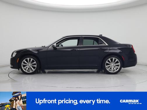 Black 2018 Chrysler 300 Touring