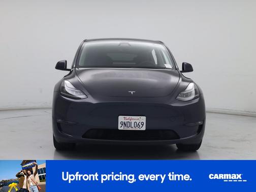 Gray 2024 Tesla Model Y Long Range