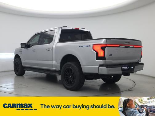 2022 Ford F-150 Lightning Lariat