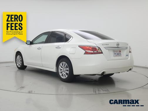 White 2014 Nissan Altima S