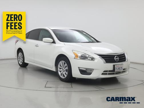 White 2014 Nissan Altima S