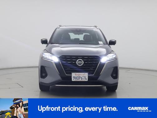 2021 Nissan Kicks SR