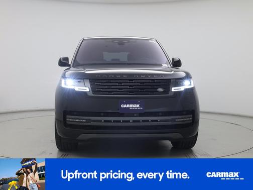 Black 2023 Land Rover Range Rover SE