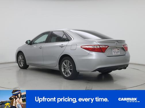 Silver 2017 Toyota Camry SE
