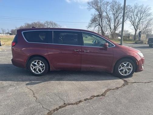 2018 Chrysler Pacifica Touring Plus
