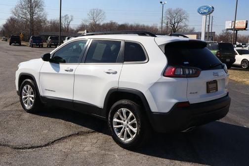 2022 Jeep Cherokee Latitude Lux