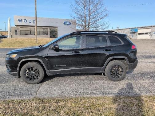 2023 Jeep Cherokee Altitude Lux