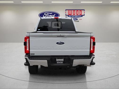 Avalanche 2026 Ford F-350 Lariat Super Duty