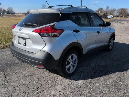 2019 Nissan Kicks S
