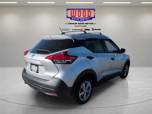 2019 Nissan Kicks S