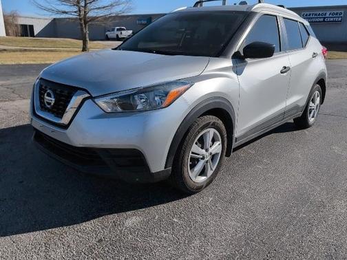 2019 Nissan Kicks S
