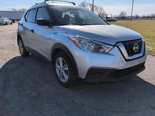 2019 Nissan Kicks S