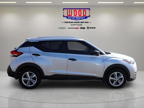 2019 Nissan Kicks S