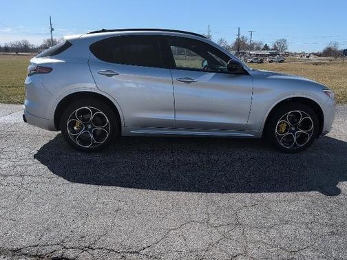 2021 Alfa Romeo Stelvio Ti Sport