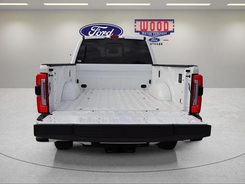 Star White 2026 Ford F-250 Platinum