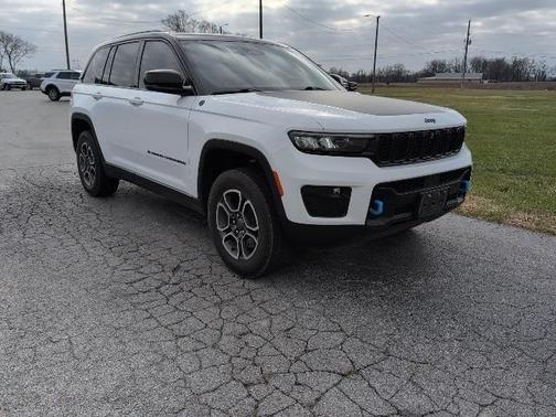 2022 Jeep Grand Cherokee 4xe Trailhawk