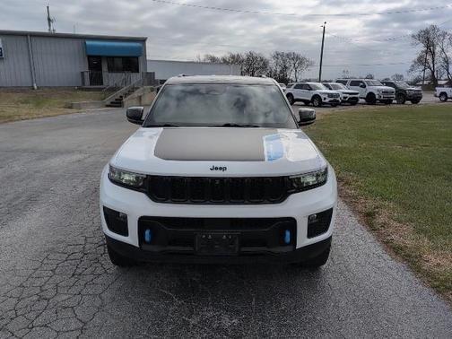 2022 Jeep Grand Cherokee 4xe Trailhawk