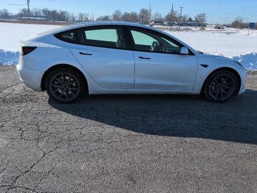 2023 Tesla Model 3 Base