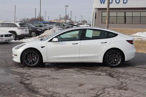 2023 Tesla Model 3 Base