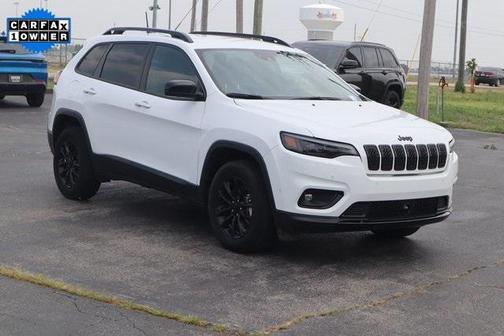 2023 Jeep Cherokee Altitude Lux