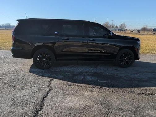 2022 Cadillac Escalade ESV Sport