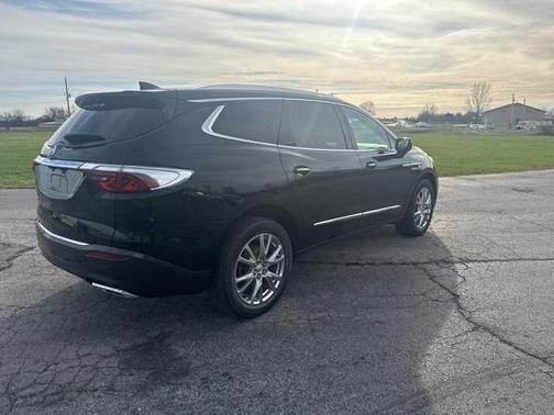 2023 Buick Enclave Premium