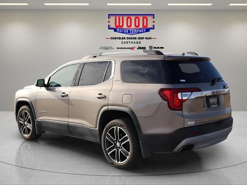 2022 GMC Acadia SLT