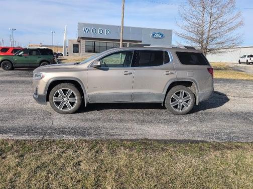 2022 GMC Acadia SLT