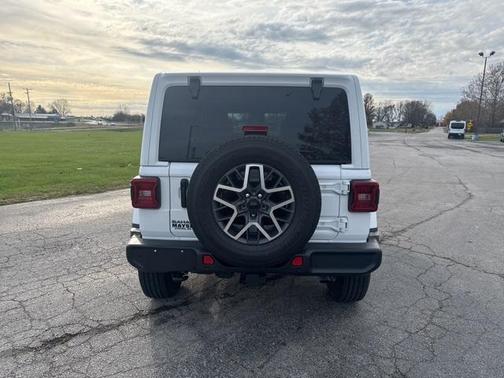 2025 Jeep Wrangler Sahara