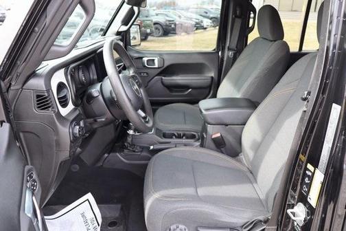 2024 Jeep Gladiator Nighthawk