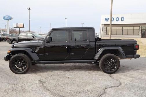 2024 Jeep Gladiator Nighthawk