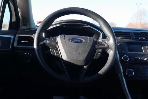 2017 Ford Fusion Hybrid SE