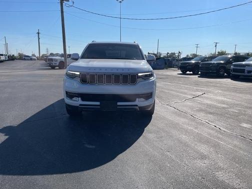 2022 Jeep Wagoneer Series III