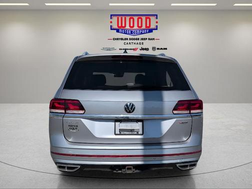 Pyrite Silver Metallic 2021 Volkswagen Atlas 3.6 V6 SEL Premium R-Line