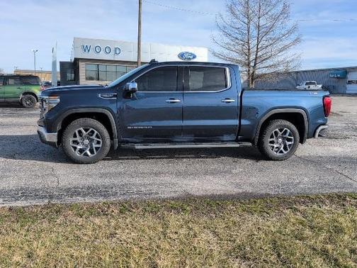 2022 GMC Sierra 1500 SLT