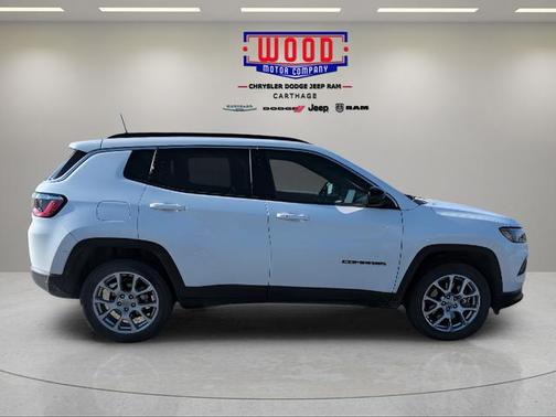 2023 Jeep Compass Latitude Lux