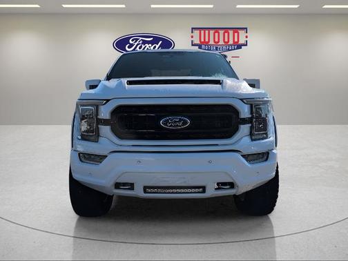 Oxford White 2023 Ford F-150 Lariat