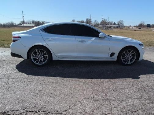 2022 Genesis G70 2.0T