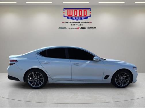 2022 Genesis G70 2.0T