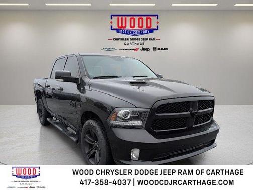 Brilliant Black Crystal Pearlcoat 2017 RAM 1500 Sport