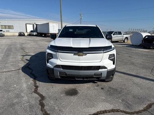 2025 Chevrolet Silverado EV LT