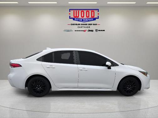 Super White 2021 Toyota Corolla LE