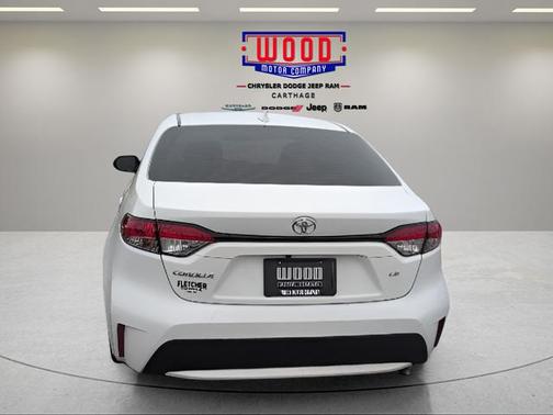 Super White 2021 Toyota Corolla LE