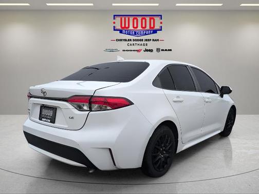 Super White 2021 Toyota Corolla LE