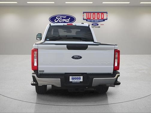 Oxford White 2026 Ford F-250 XLT