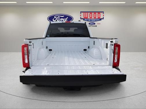 Oxford White 2026 Ford F-250 XLT